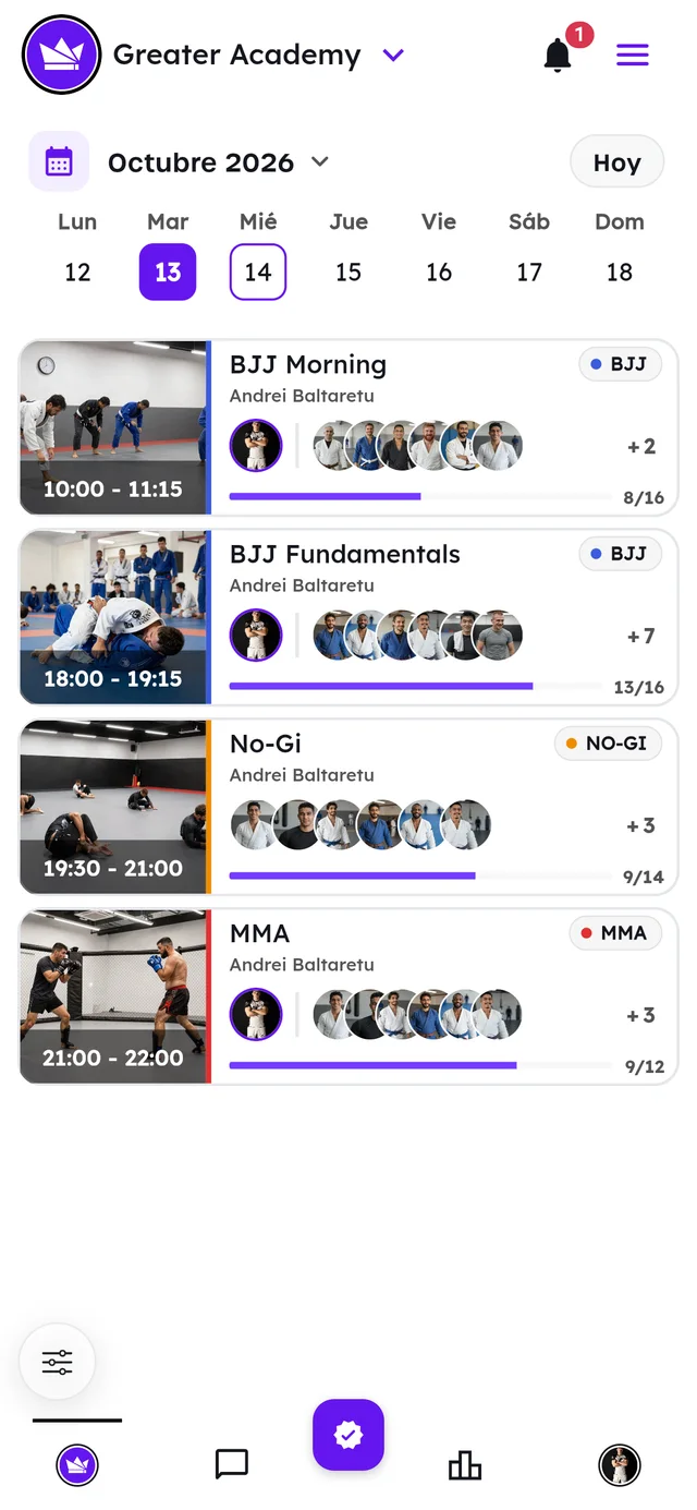 Pantalla principal de la app: la semana de octubre con las clases del día (BJJ, No-Gi y MMA) y sus plazas reservadas